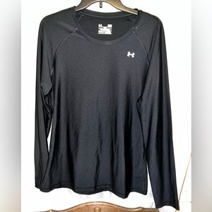 💪🏼Women’s Underarmour Long sleeve Shirt✨